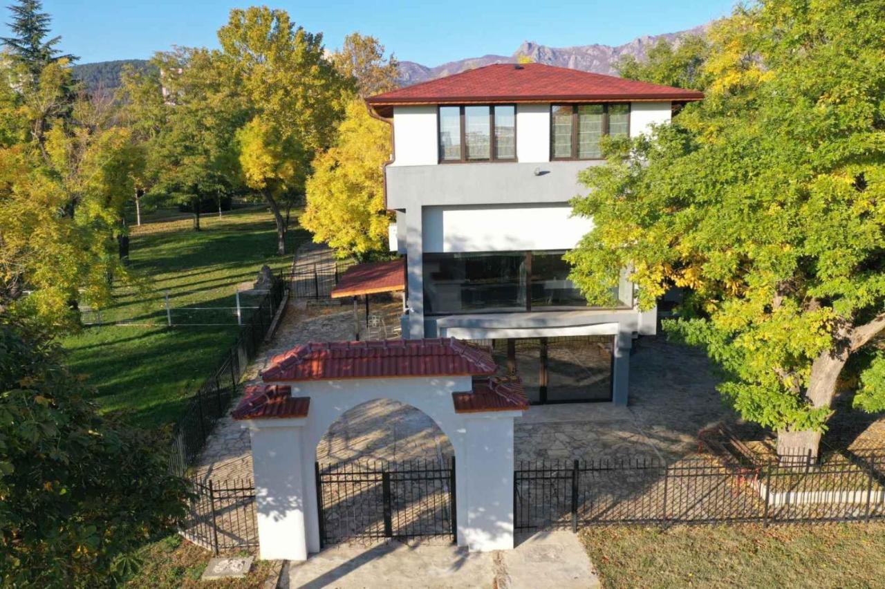 Grande Spa Deluxe Studios Sliven Exterior photo
